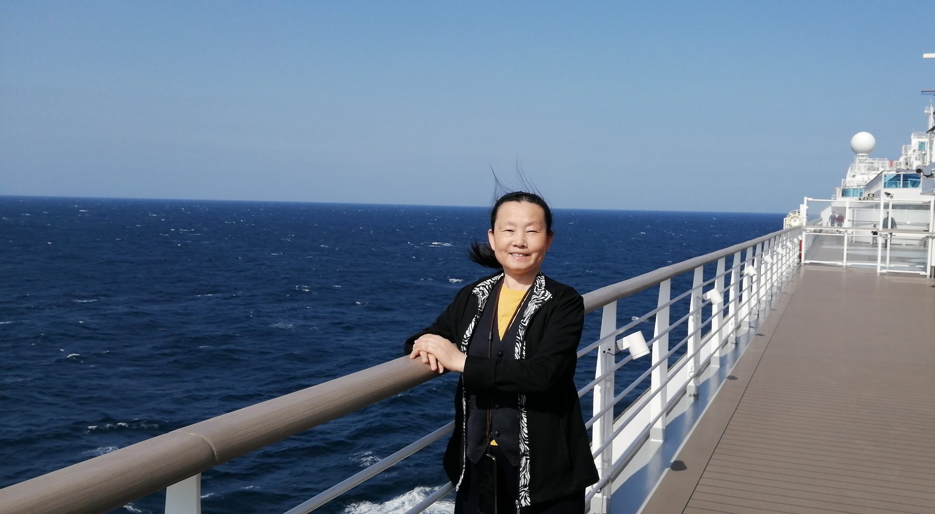 谢娅娳.jpg
