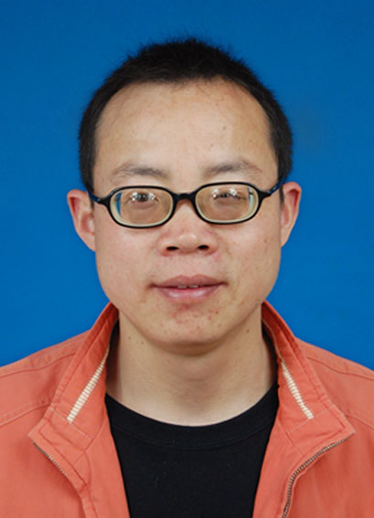 王锋证件照.jpg