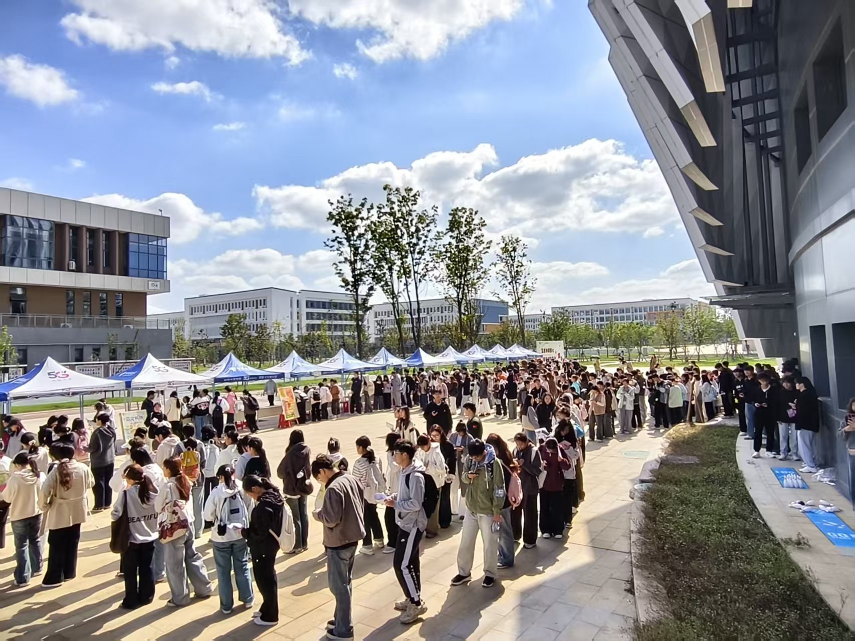 1761720692509853.jpg 1761720692509853.jpg