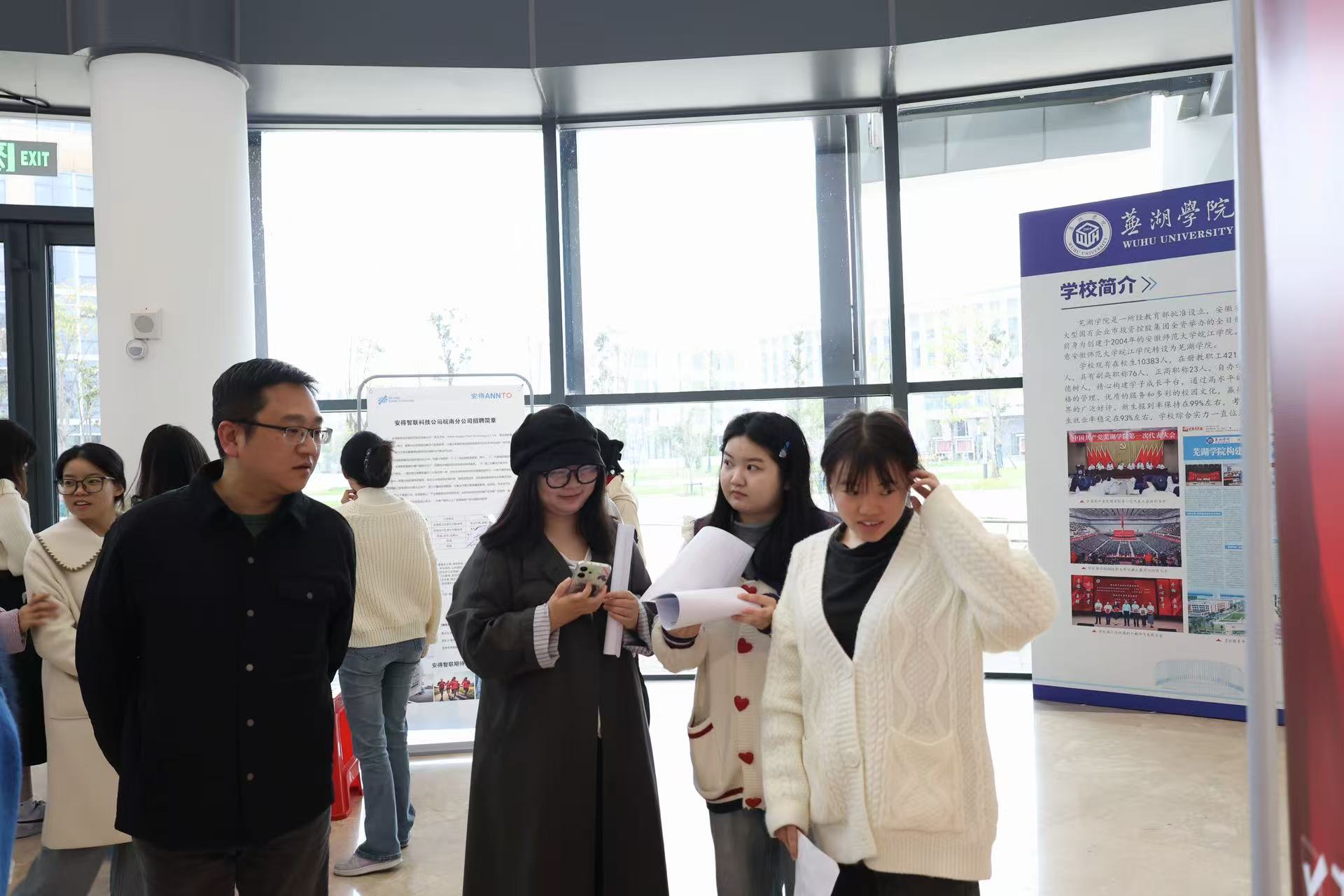 1762839773817617.jpg 6d9536f5035e48de8322e34d7d54053d.jpg