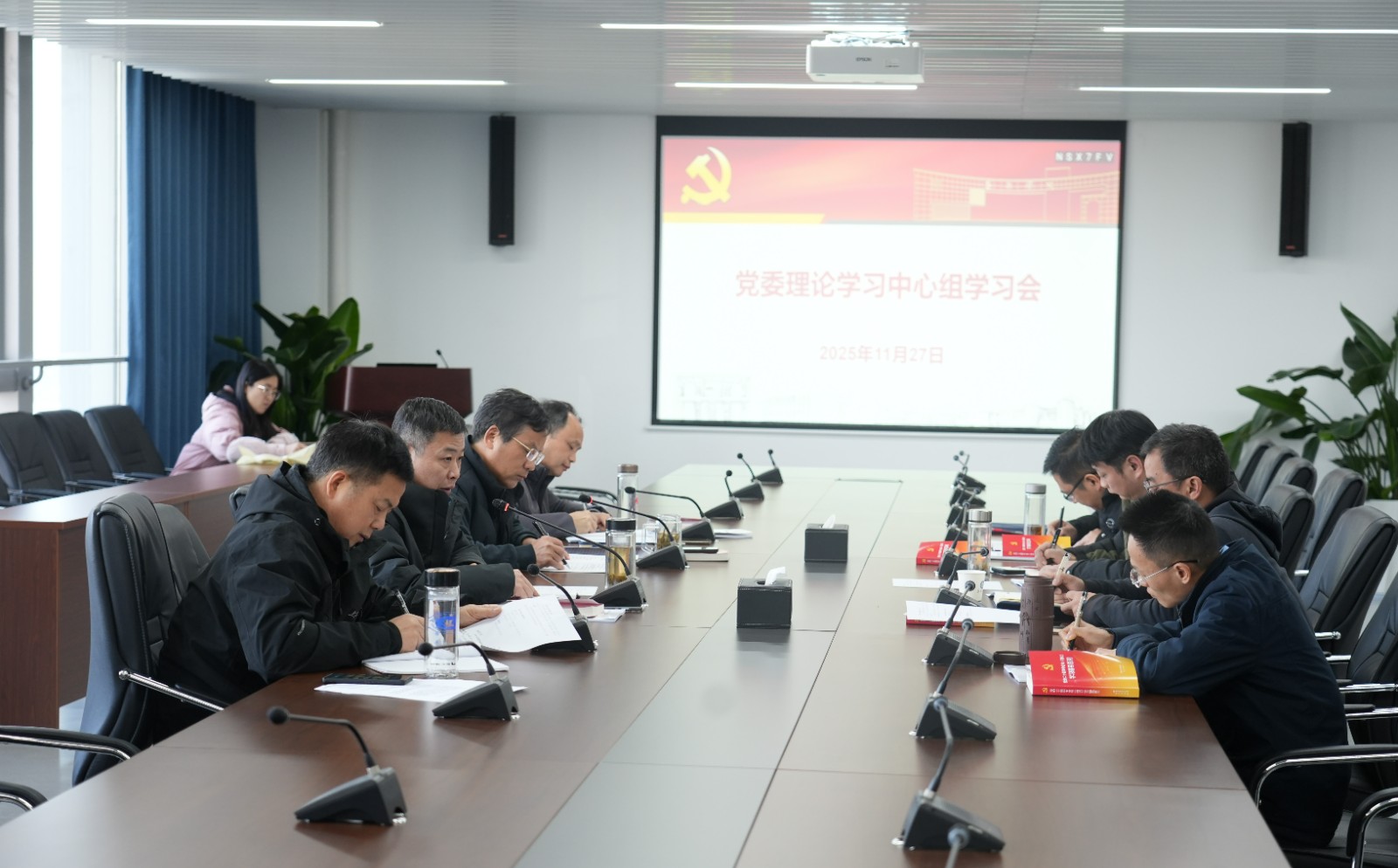 1764576003803879.jpg 1764576003803879.jpg