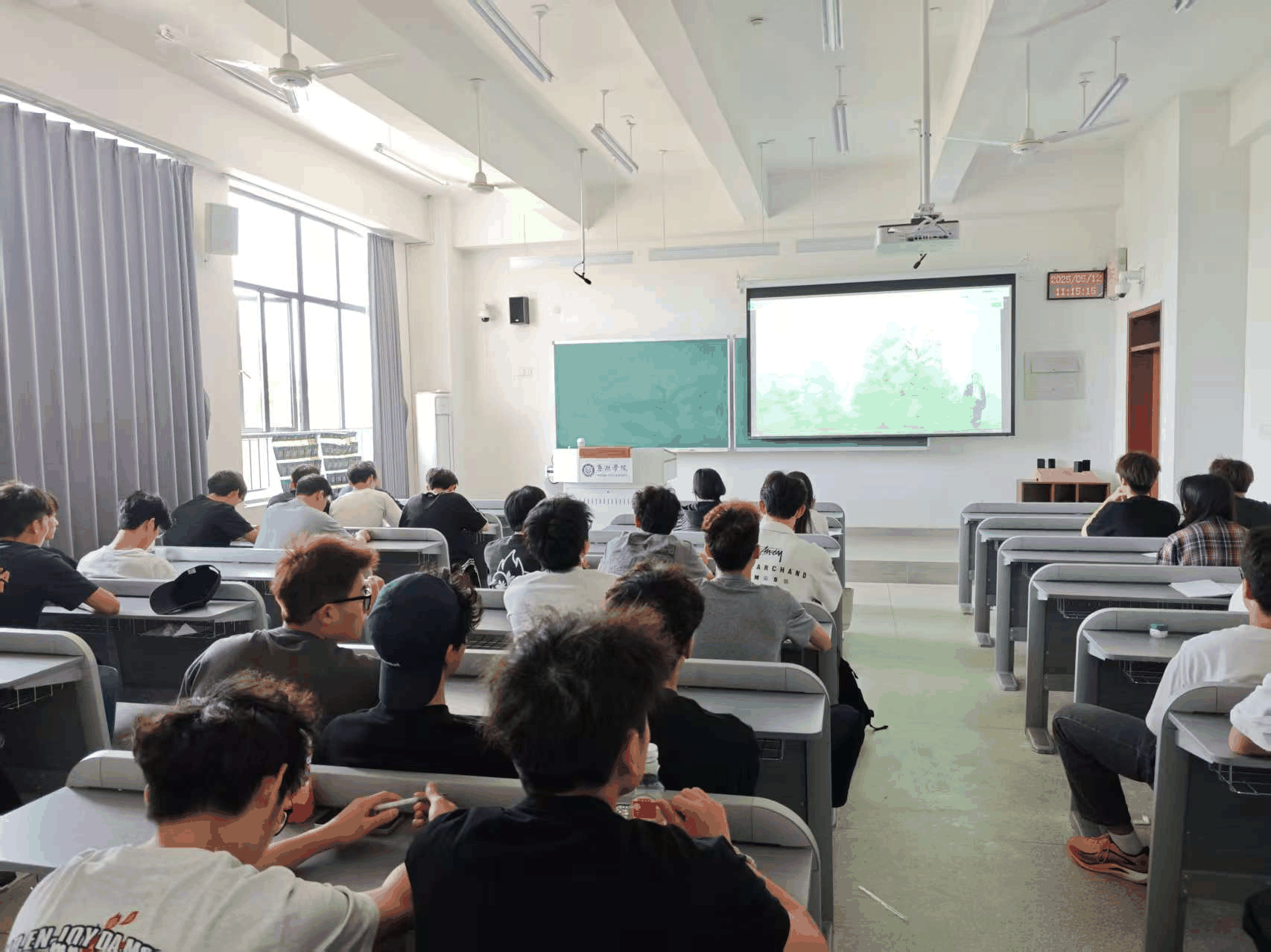 1749193926304348.png 图片4.png